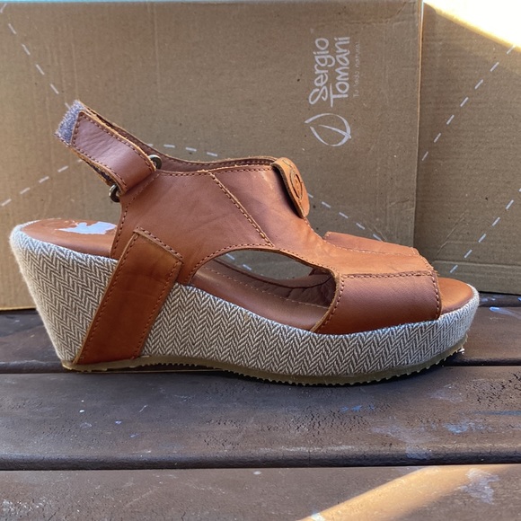 Sergio Tomani Janice Wedge sandals NIB size 36 - Picture 2 of 5